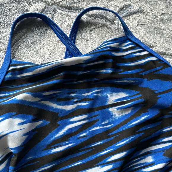 Speedo 26 blue fun print swimsuit - Picture 4 of 15